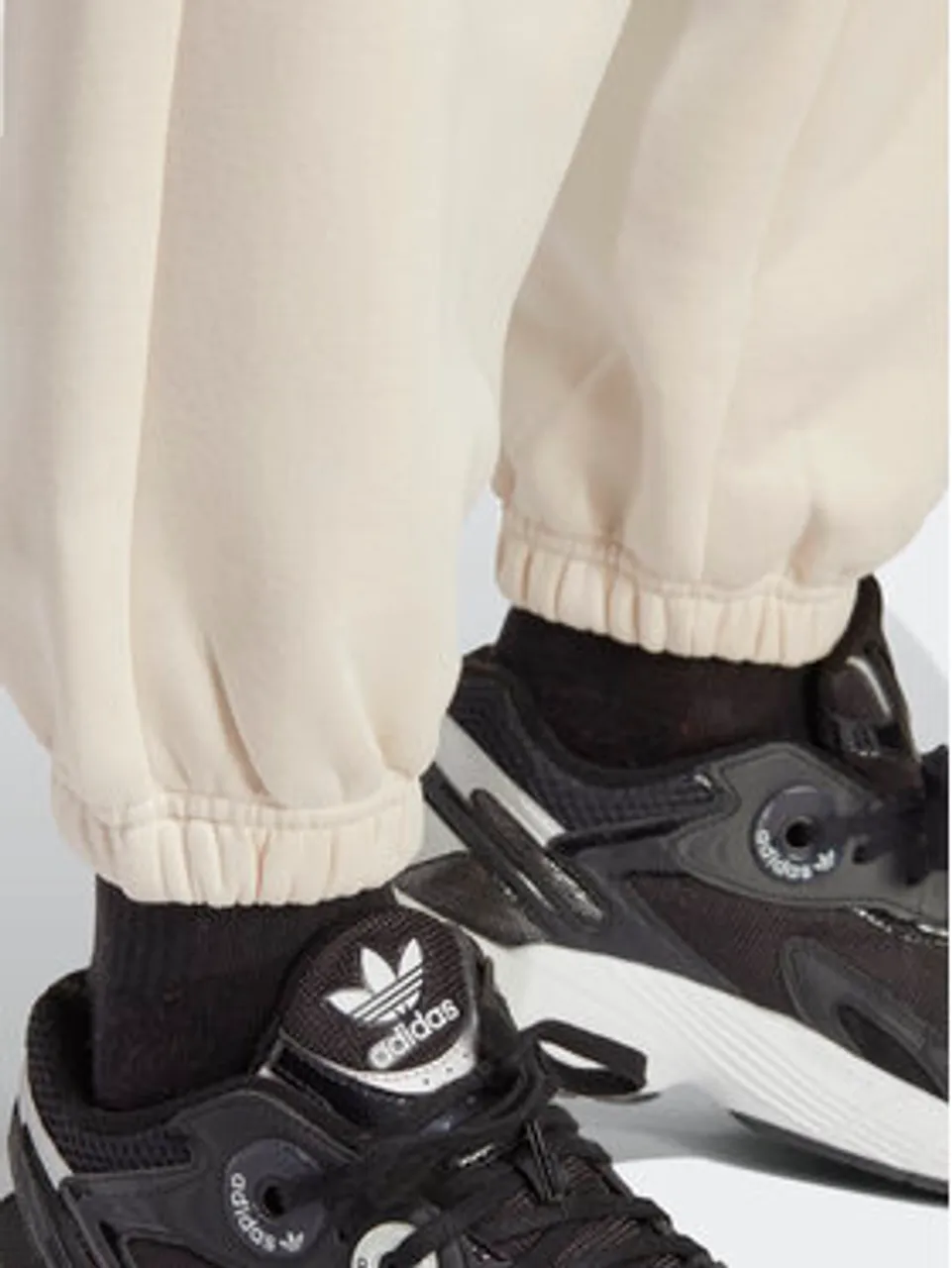 adidas Jogginghose Essentials Fleece IA6436 Écru Regular Fit