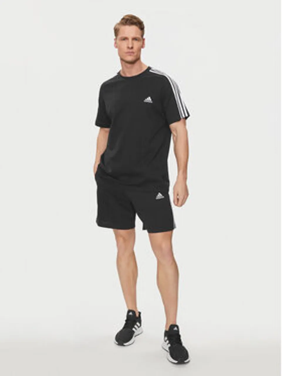 adidas Sportshorts Essentials 3-Stripes Shorts IC9378 Schwarz Regular Fit