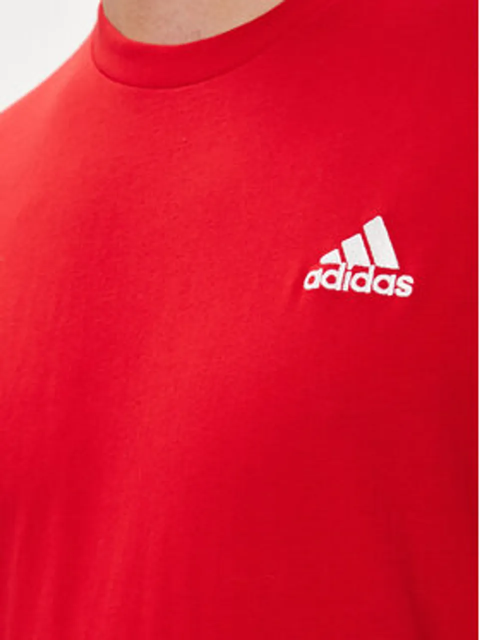 adidas T-Shirt Essentials Single Jersey Embroidered Small Logo T-Shirt IC9290 Rot Regular Fit