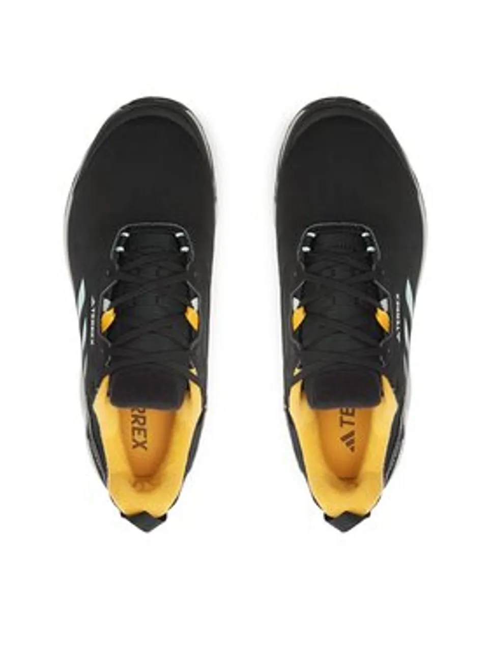 adidas Trekkingschuhe Terrex AX4 Beta COLD.RDY Hiking Shoes IF7434 Schwarz