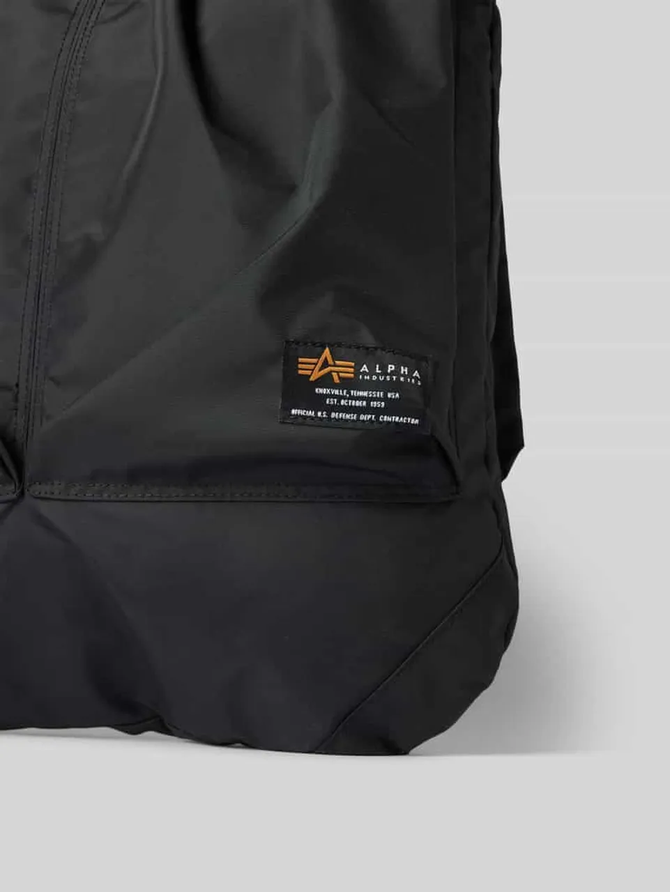 Alpha Industries Tasche mit Label-Patch Modell 'Label' in Black, Größe One Size