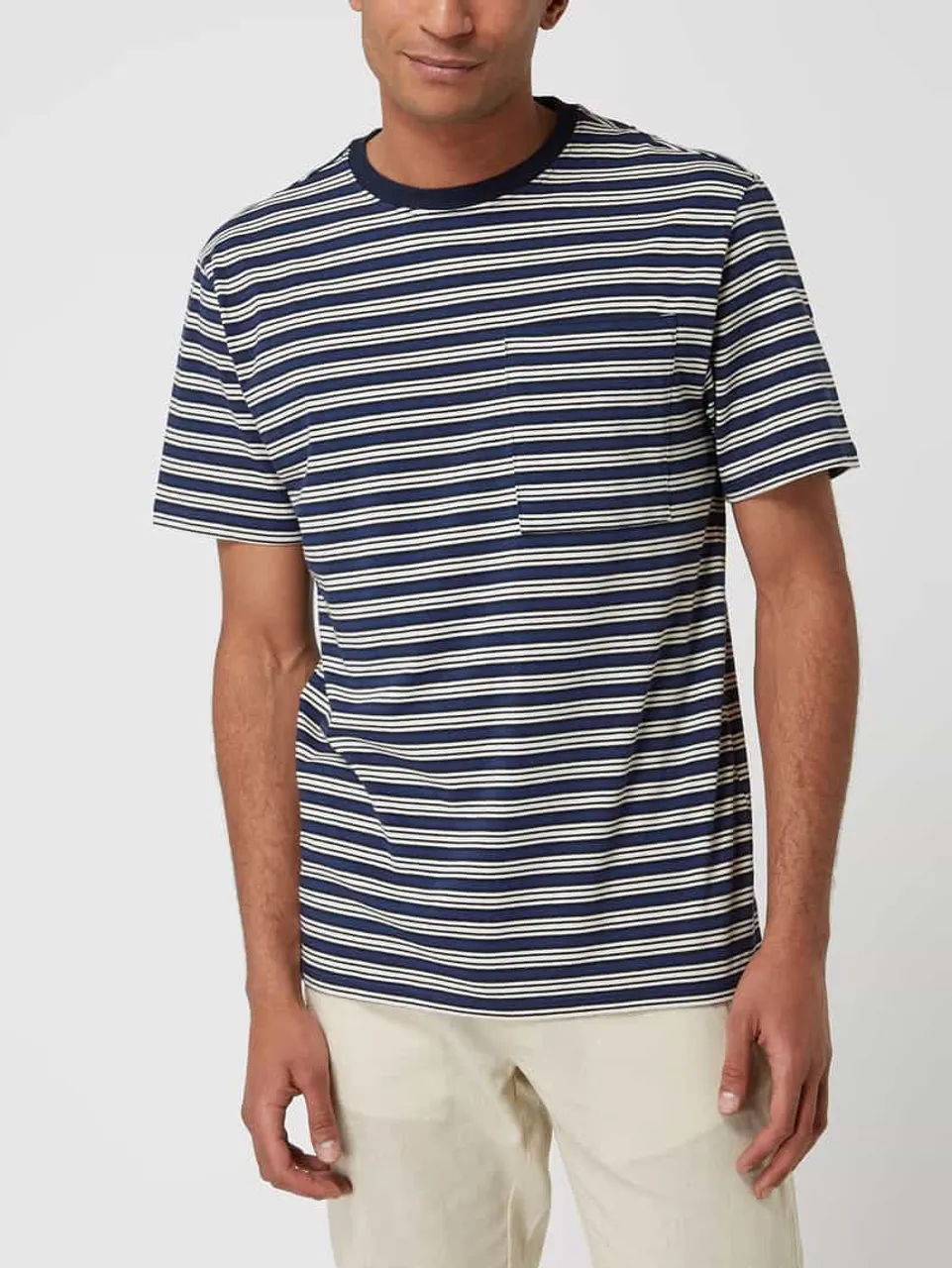 ANERKJENDT Relaxed Fit T-Shirt mit Streifenmuster Modell 'Kikki' in Dunkelblau