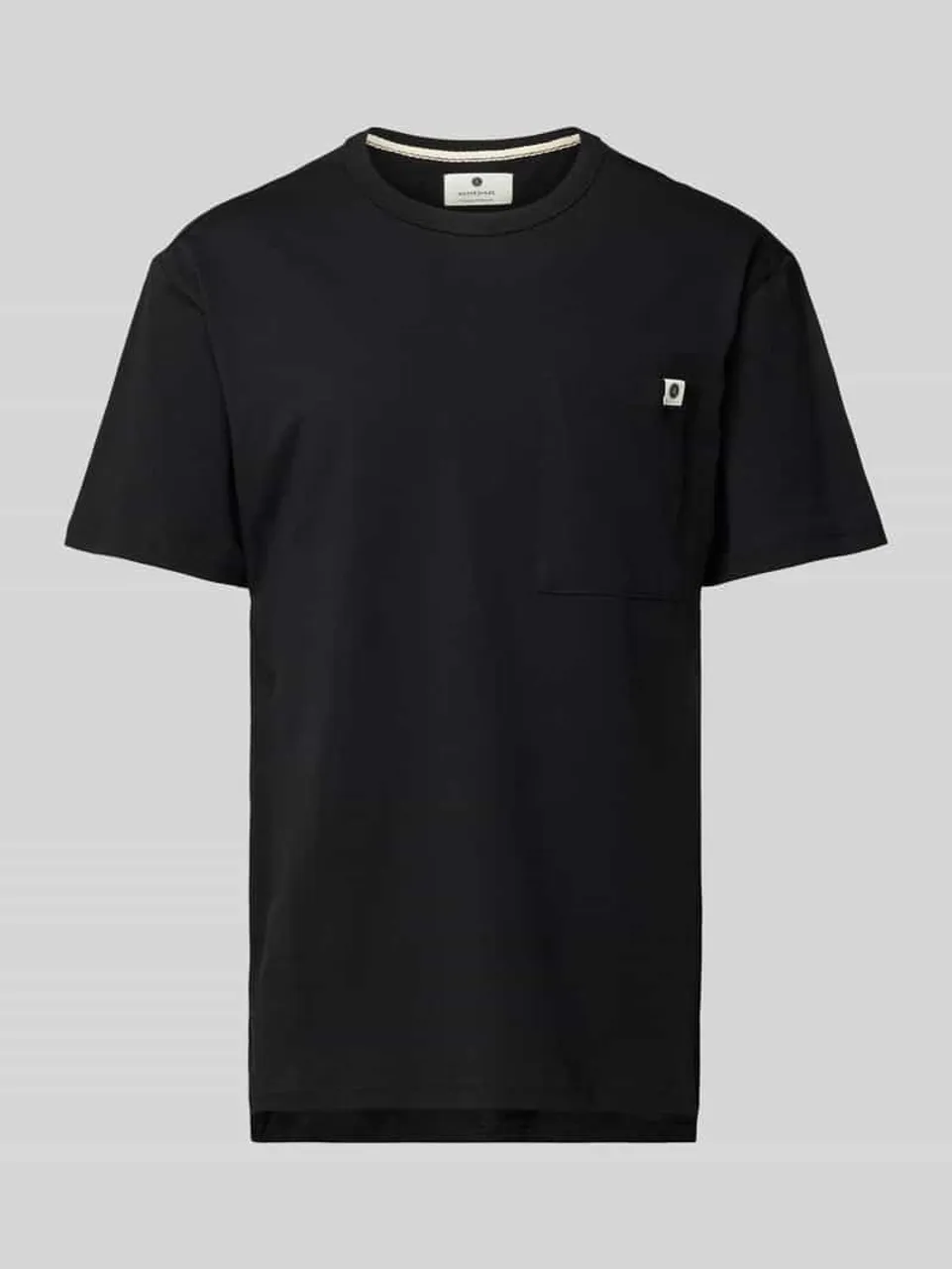 ANERKJENDT T-Shirt mit Brusttasche Modell 'AKRUNE' in Black