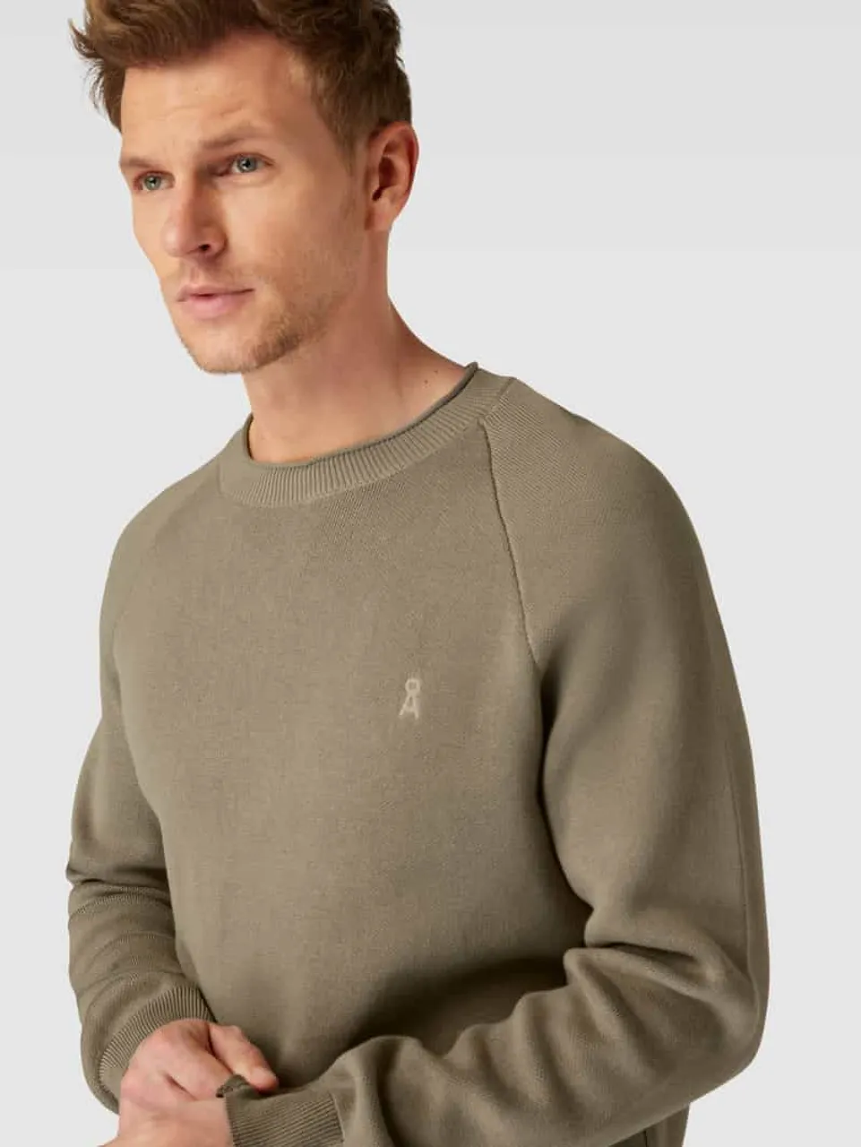 Armedangels Sweatshirt mit Logo-Stitching Modell 'JAAKOS' in Oliv