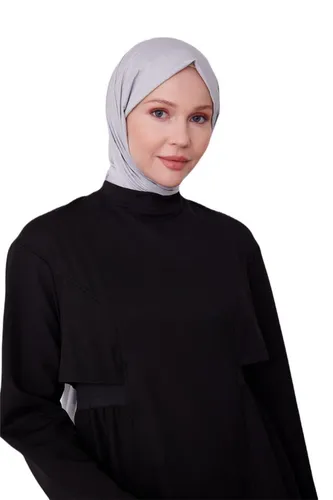 ARMİNE Maxikleid Armine Strickkleid mit elastischem Rücken – moderne und elegante Hijab