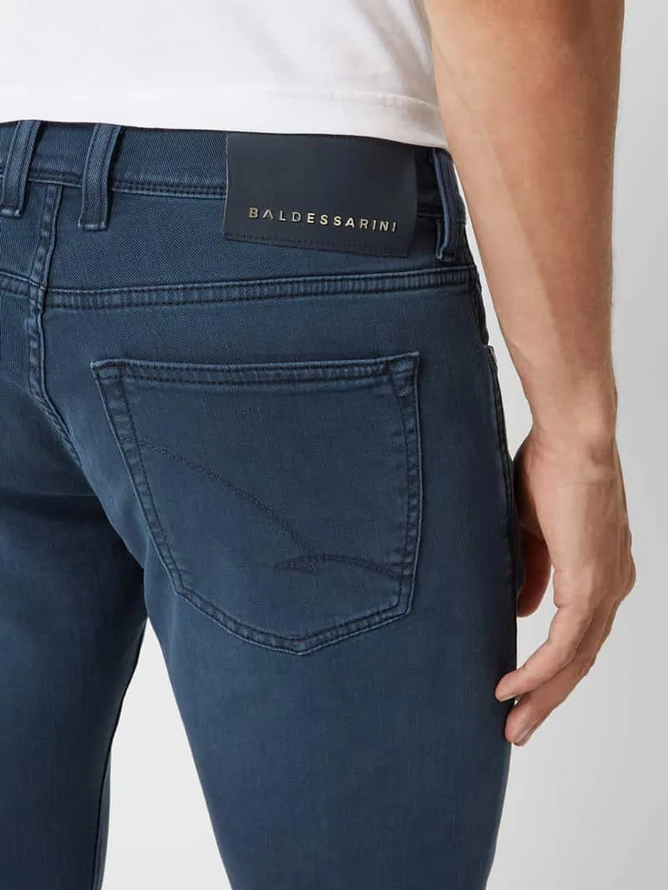 Baldessarini Tapered Fit Jeans mit Stretch-Anteil Modell 'Jayden' in Rauchblau