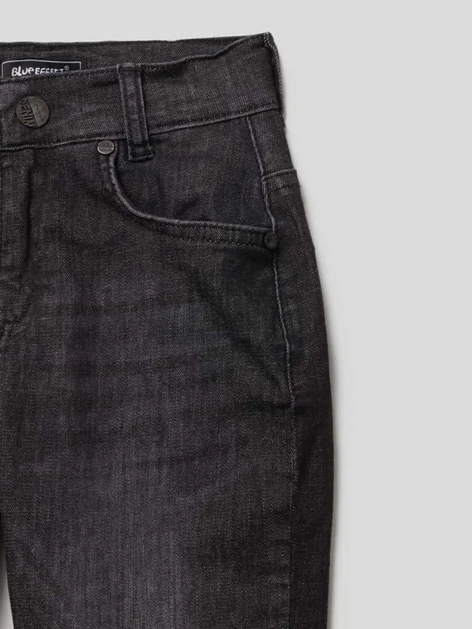 Blue Effect Jeans mit Label-Patch Modell 'Nos' in Black