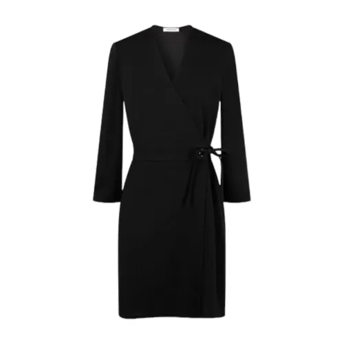Bordeaux Ojanny Kleid - Elegant und vielseitig NAF NAF