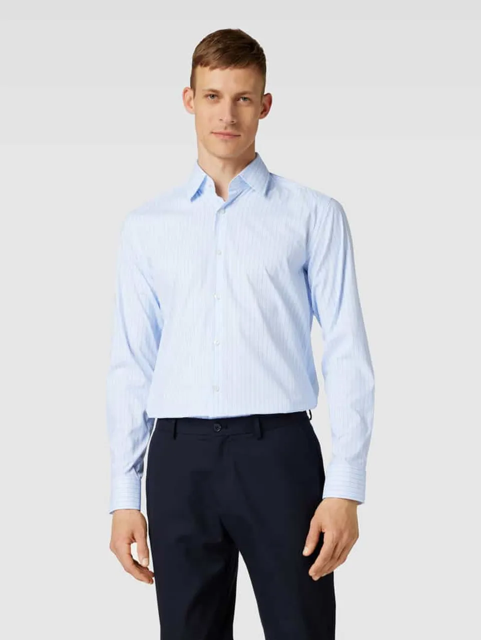 BOSS Businesshemd mit Streifenmuster Modell 'HANK' in Bleu