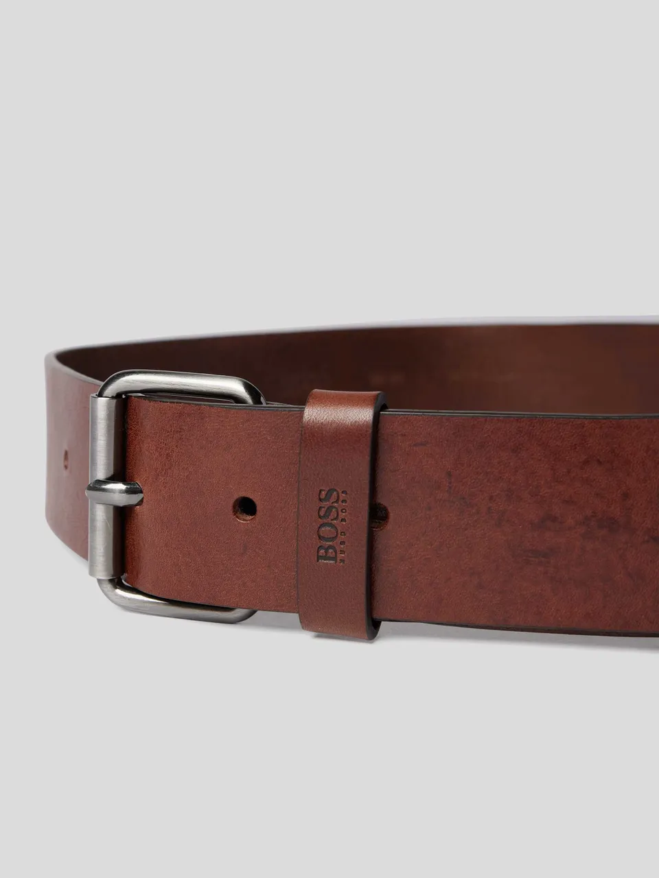 Hugo Boss BOSS Ledergürtel mit Metallschnalle und BOSS-Logogravur auf der  Schlaufe 50471299/00 - Preise vergleichen