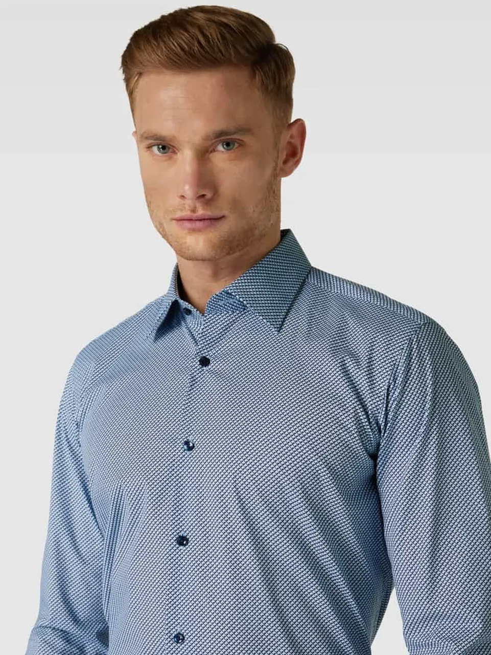 BOSS Regular Fit Business-Hemd mit feinem Allover-Muster in Bleu