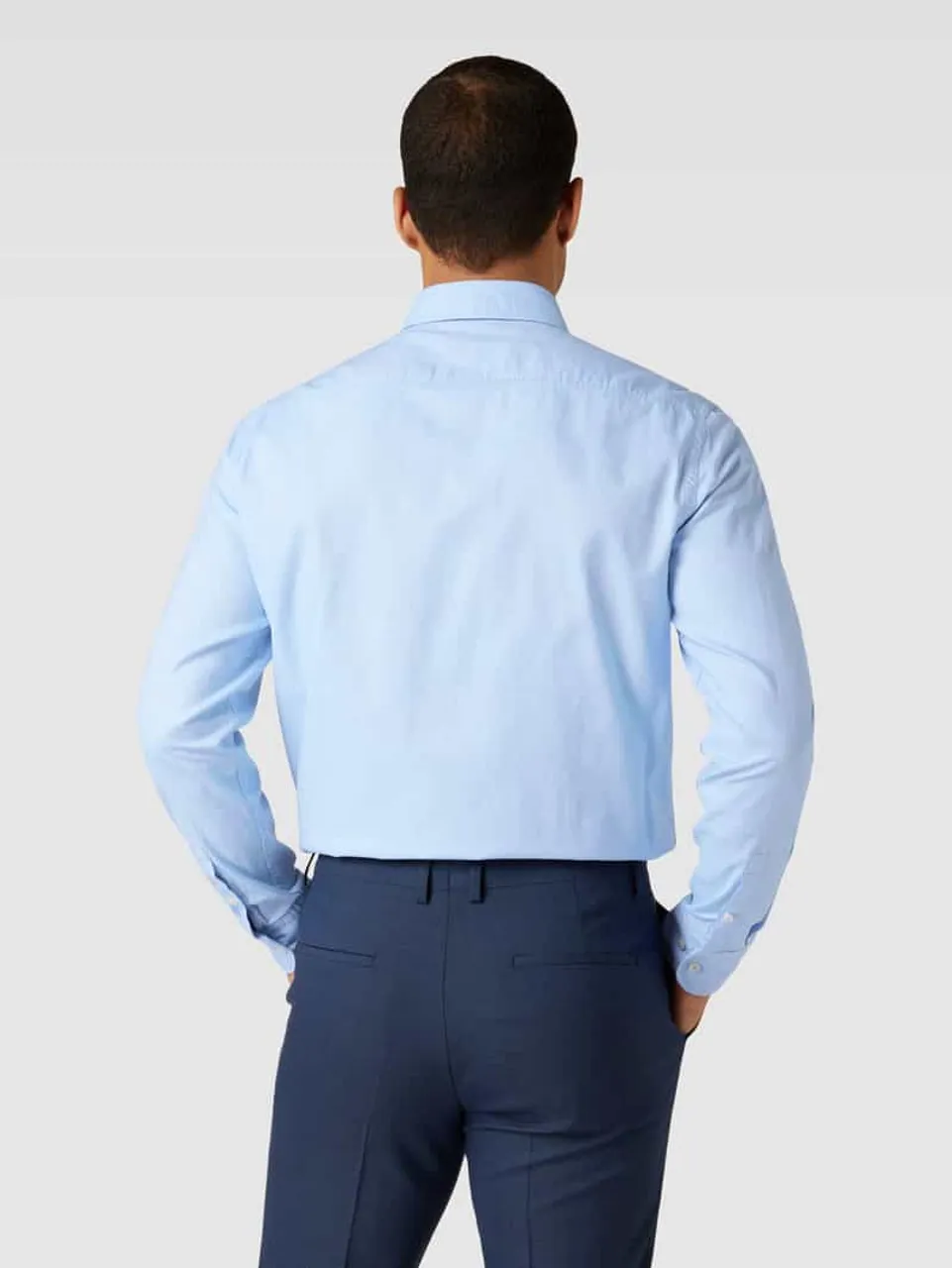 BOSS Slim Fit Casual Fit Business-Hemd mit Button-Down-Kragen in Bleu