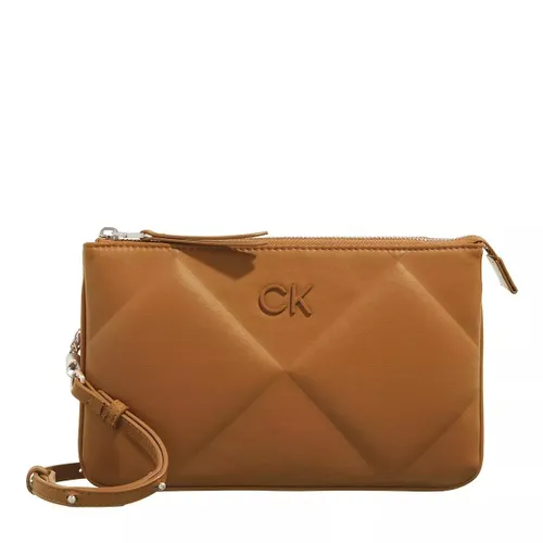 Calvin Klein Crossbody Bags - Re-Lock Quilt Crossbody - Gr. unisize - in Beige - für Damen