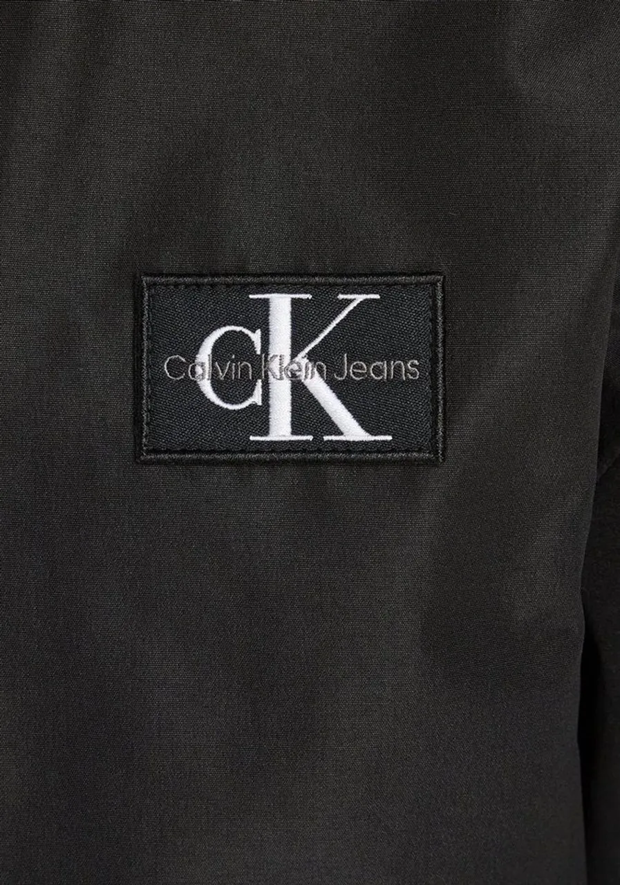 Calvin Klein Jeans Blouson mit Calvin Klein Logo-Badge auf der Brust