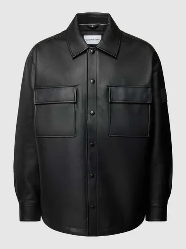 Calvin Klein Jeans Hemdjacke in Leder-Optik in Black