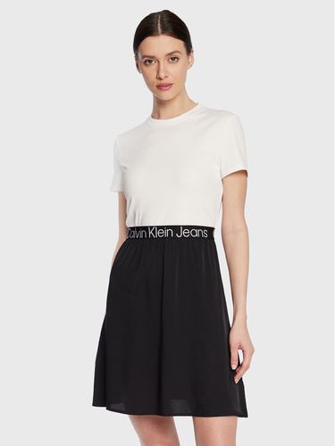 Calvin Klein Jeans Kleid für den Alltag J20J220759 Weiß Regular Fit