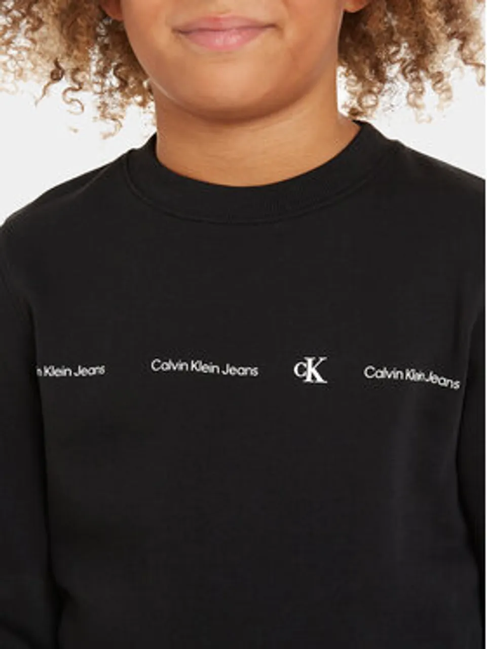 Calvin Klein Jeans Sweatshirt Minimalistic IB0IB02050 Schwarz Regular Fit