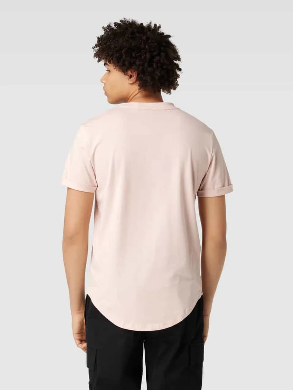 Calvin Klein Jeans T-Shirt mit Label-Patch in Rosa