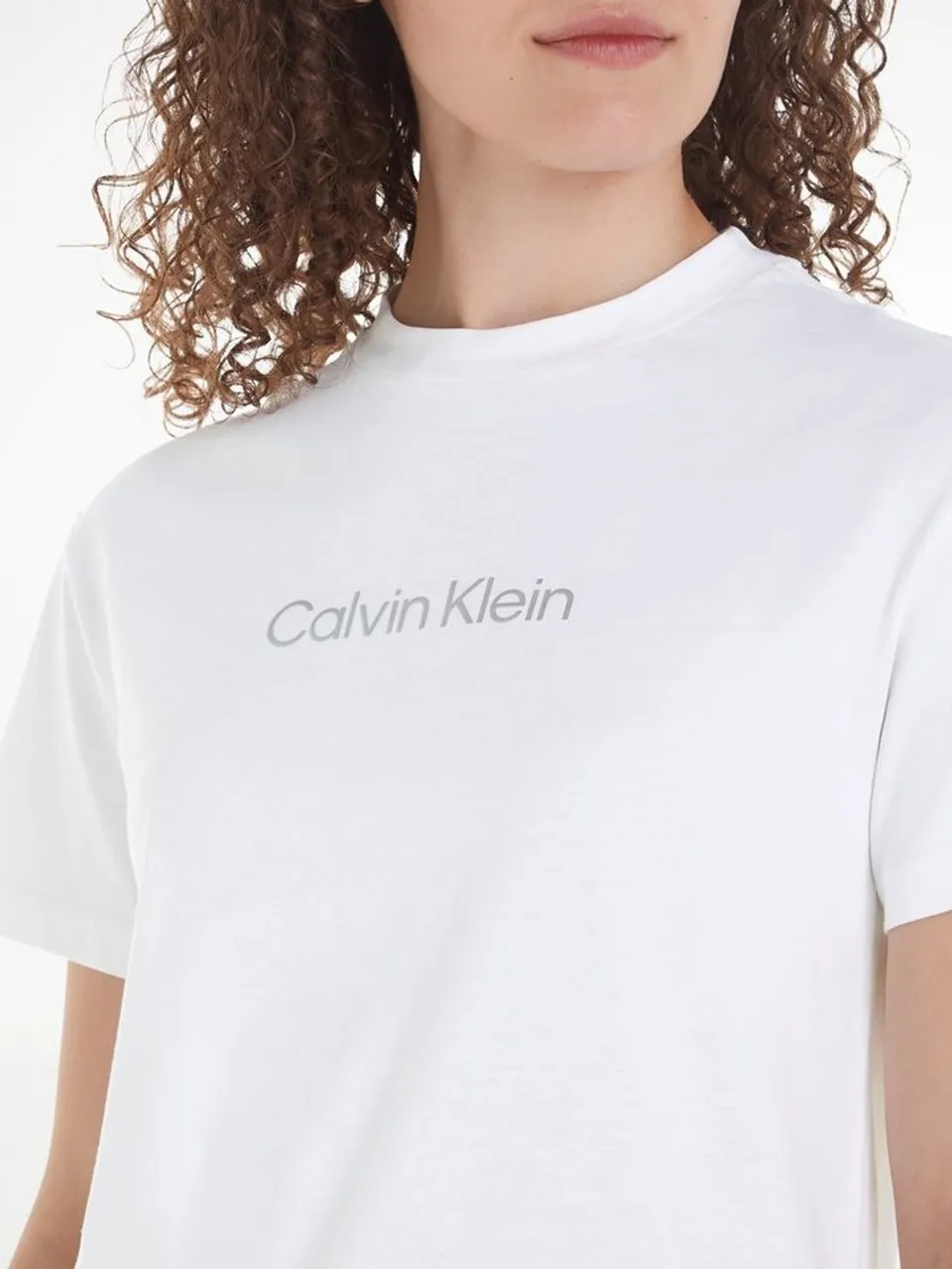 Calvin Klein T-Shirt HERO METALLIC LOGO T-SHIRT mit Calvin Klein Print auf der Brust