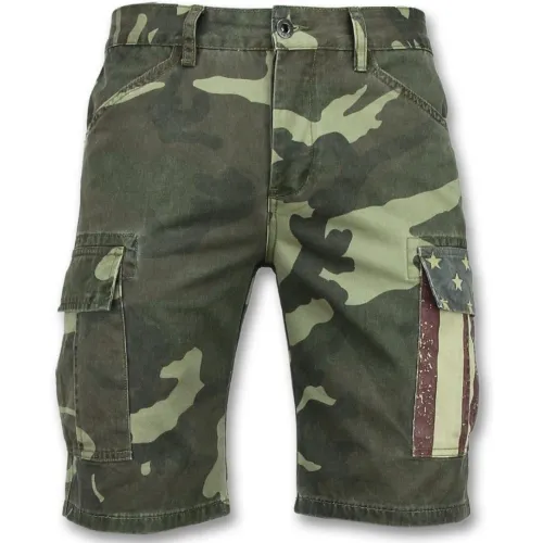 Camouflage-Shorts - Stilvolle Shorts für Männer - J-9017 Enos
