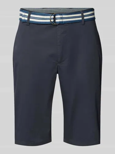 Christian Berg Men Regular Fit Chino-Shorts mit Gürtel in Marine