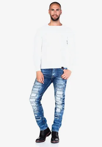 Cipo & Baxx Bequeme Jeans mit auffälligen Details in Straight Fit