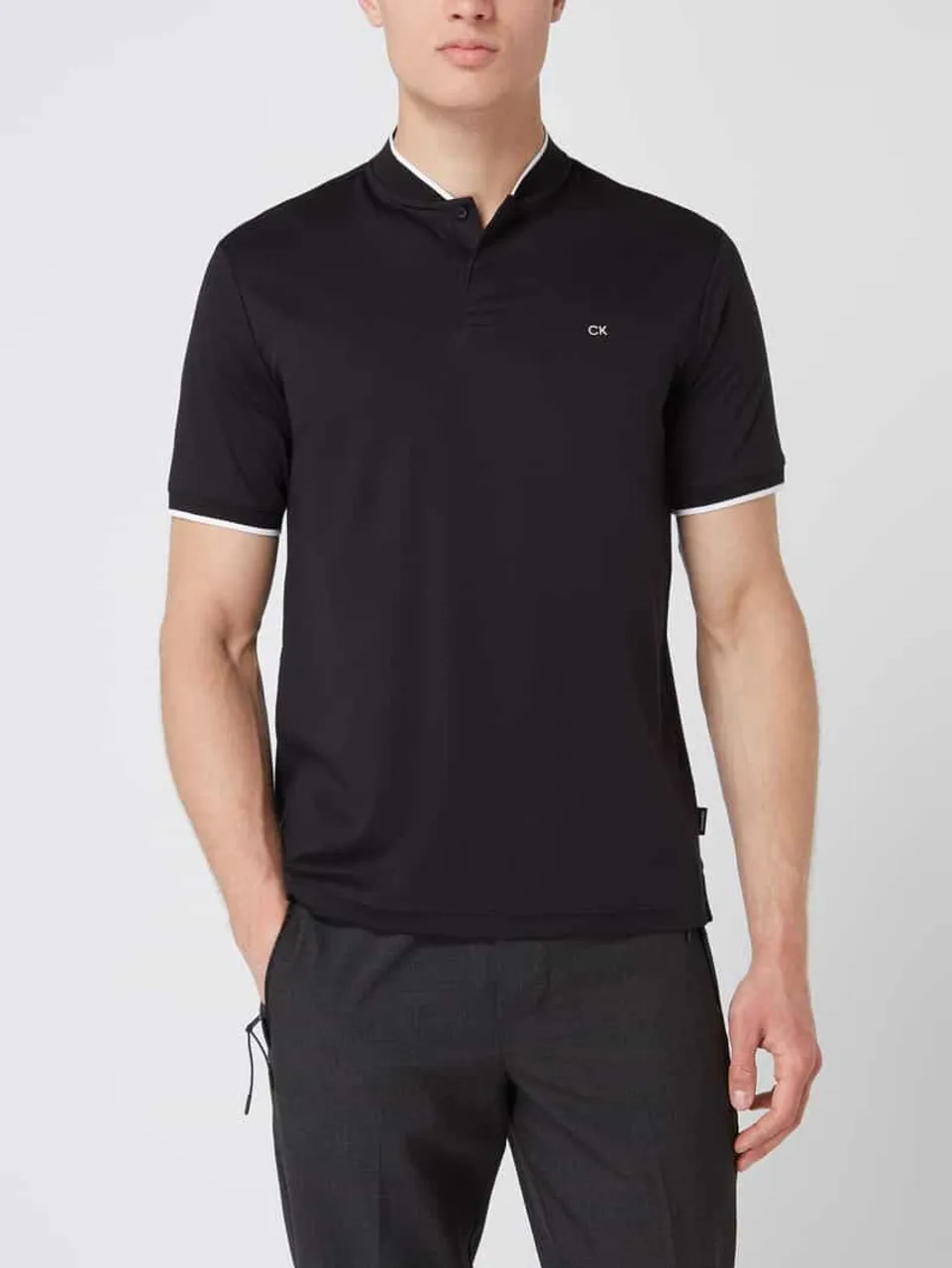 CK Calvin Klein Regular Fit Poloshirt mit Stehkragen in Black
