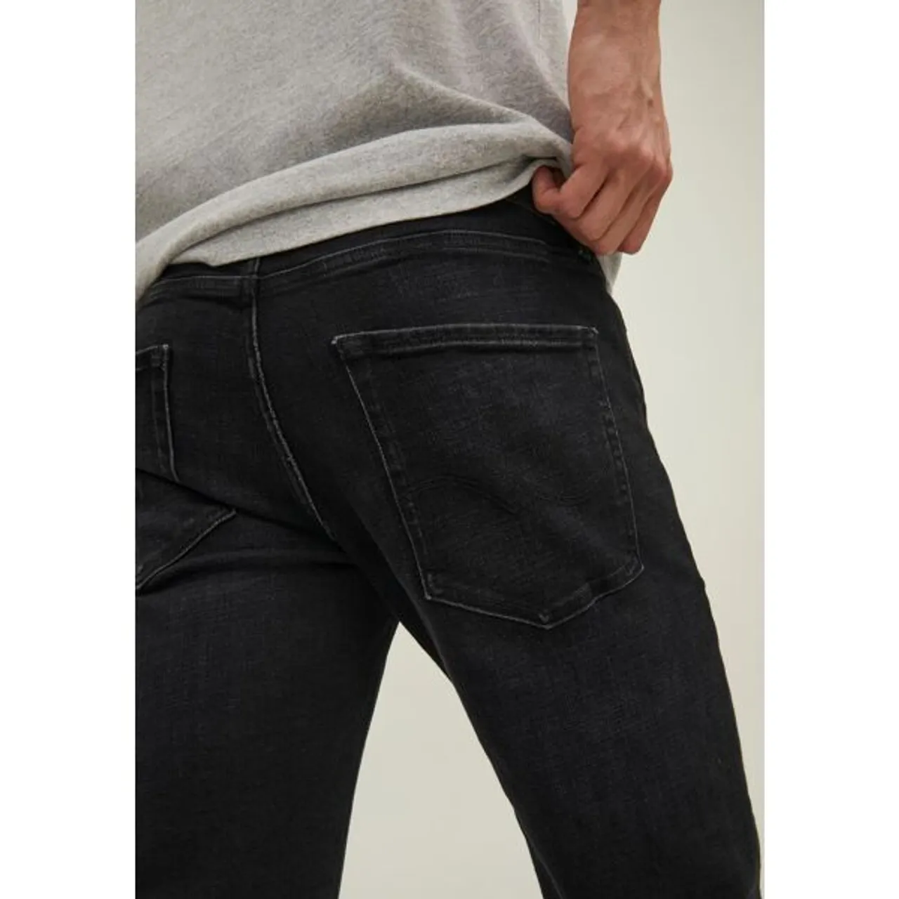Comfort-fit-Jeans JACK & JONES "MIKE ORIGINAL" Gr. 29, Länge 30, schwarz (black denim) Herren Jeans 5-Pocket-Jeans