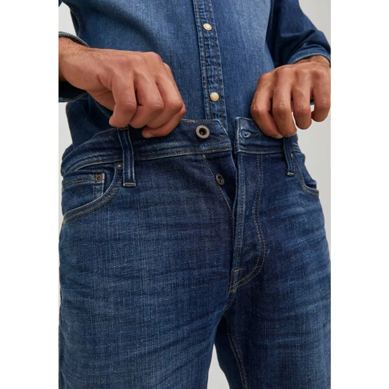 Comfort-fit-Jeans JACK & JONES "MIKE ORIGINAL" Gr. 30, Länge 30, blau (bluedenim) Herren Jeans Comfort Fit
