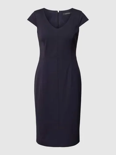 comma Knielanges Kleid mit V-Ausschnitt in Marine