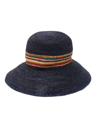 contrast-panel straw hat