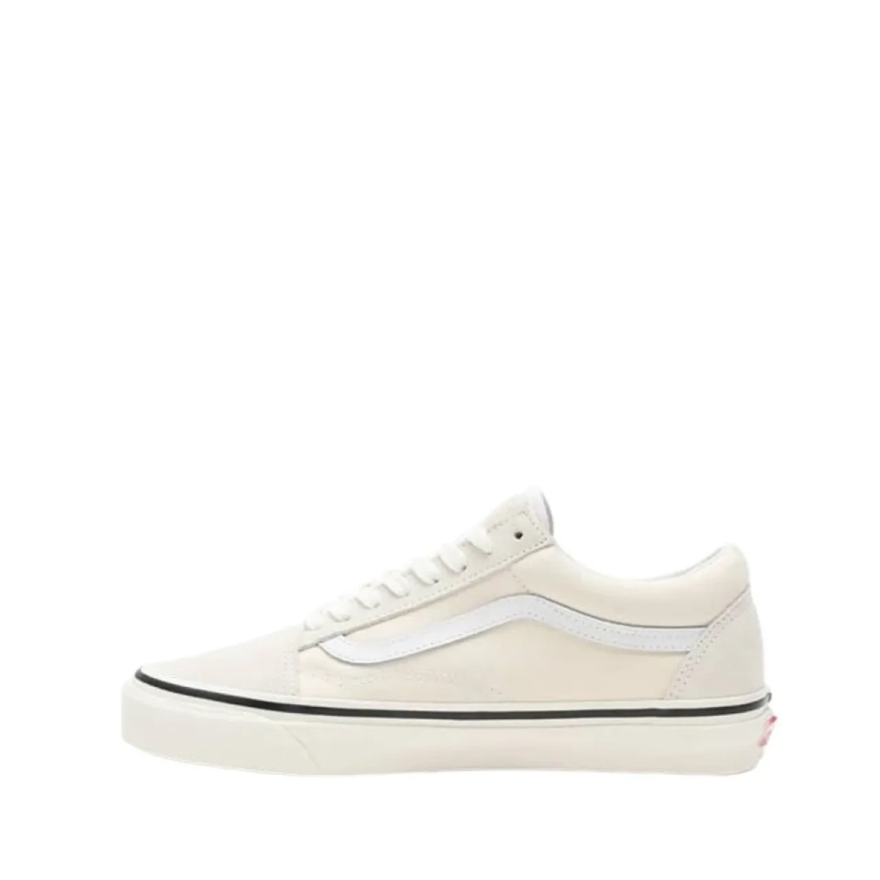 Creamy/White Anonymo Sneakers Vans