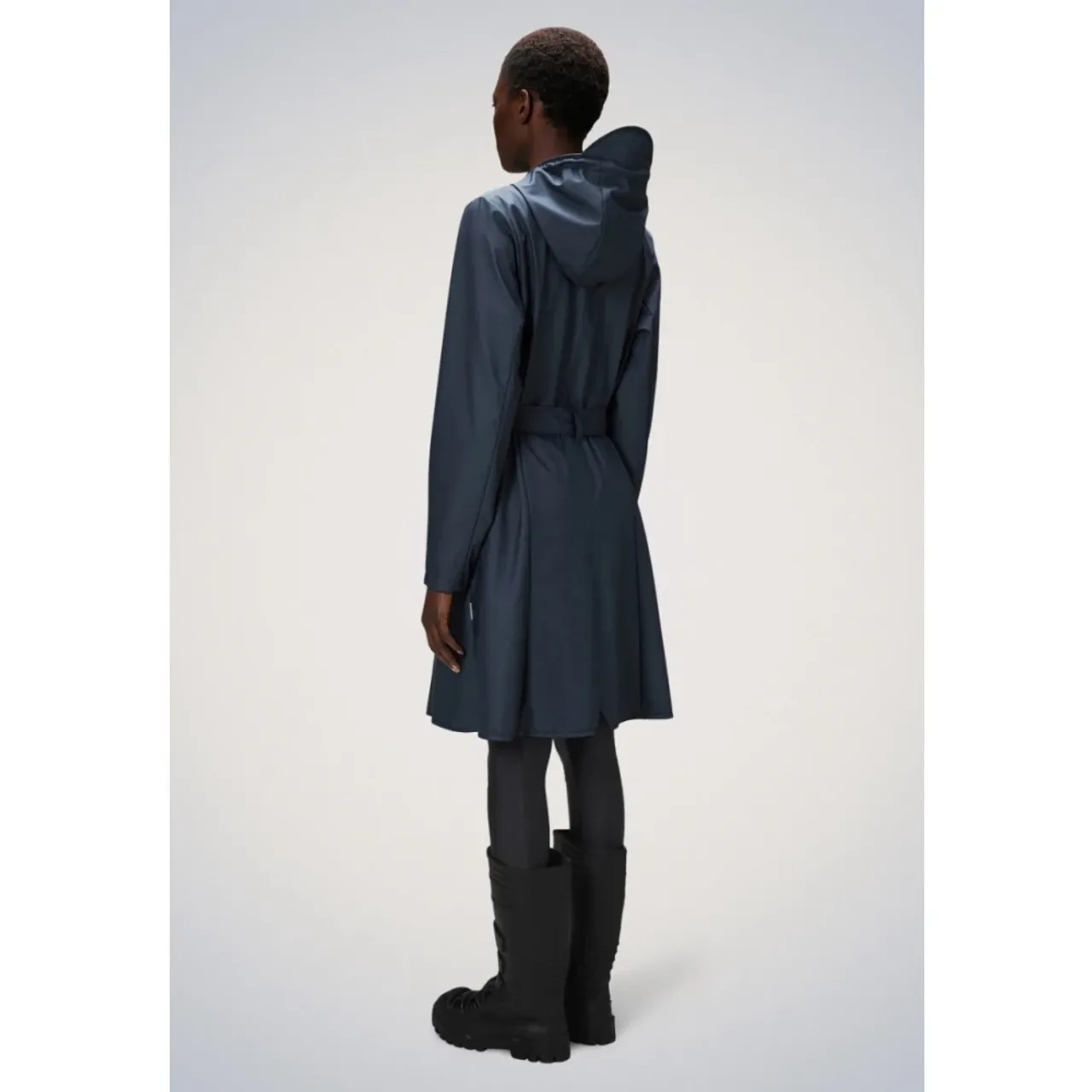 Curve W Trenchcoats in Dunkelblau,Curve Trenchcoats in Creme,Lila Curve Trenchcoat Rains