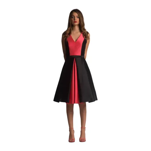 Elegantes Ärmelloses Midi-Kleid mit V-Ausschnitt und Schwarzer Überlagerung Moskada
