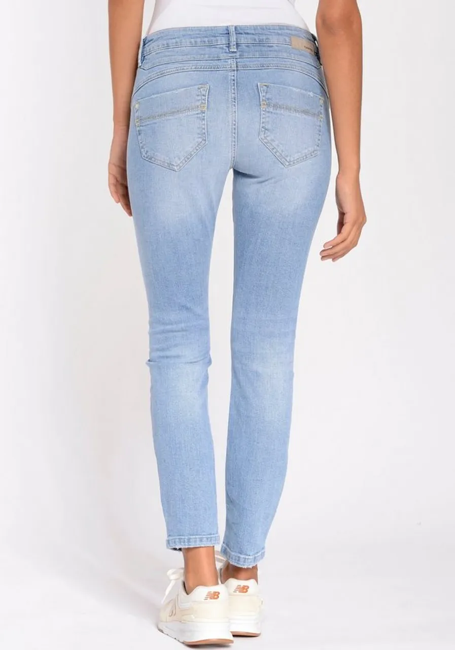 GANG Skinny-fit-Jeans 94NELE X-CROPPED mit seitlichen Dreieckseinsätzen für eine tolle Silhouette