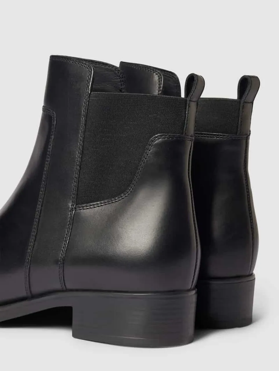 Geox Chelsea Boots aus echtem Leder Modell 'FELICITY' in Black