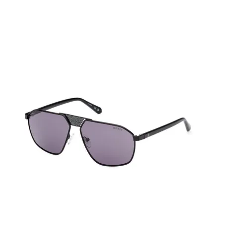 Glänzende schwarze Sonnenbrille mit violetten Gläsern Guess