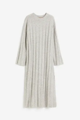 H & M - Oversized Pullover in Rippstrick - Grau - Damen