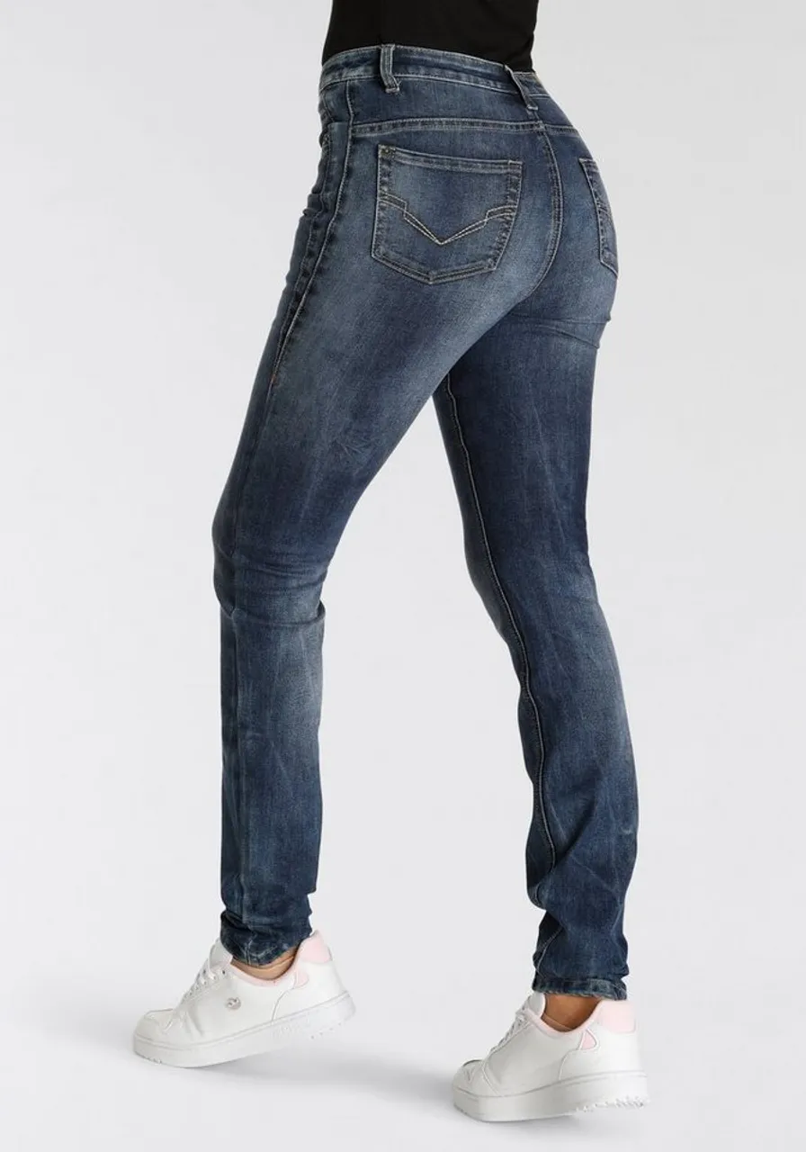 H.I.S 5-Pocket-Jeans macyHS ökologische, wassersparende Produktion durch Ozon Wash