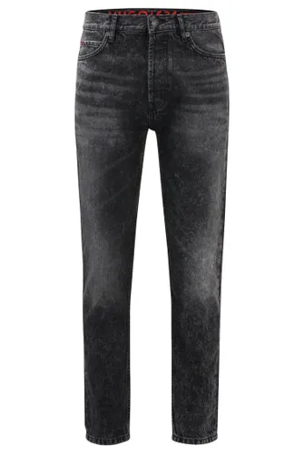 HUGO Herren 634 Schwarze Tapered-Fit Jeans aus festem Denim