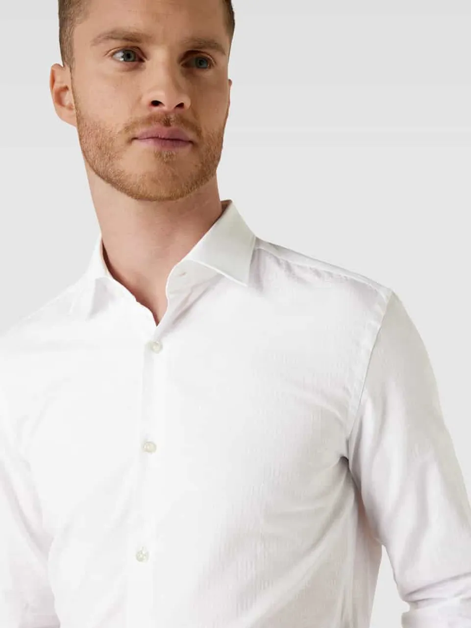 HUGO Slim Fit Business-Hemd mit Kentkragen Modell 'Kenno' in Weiss
