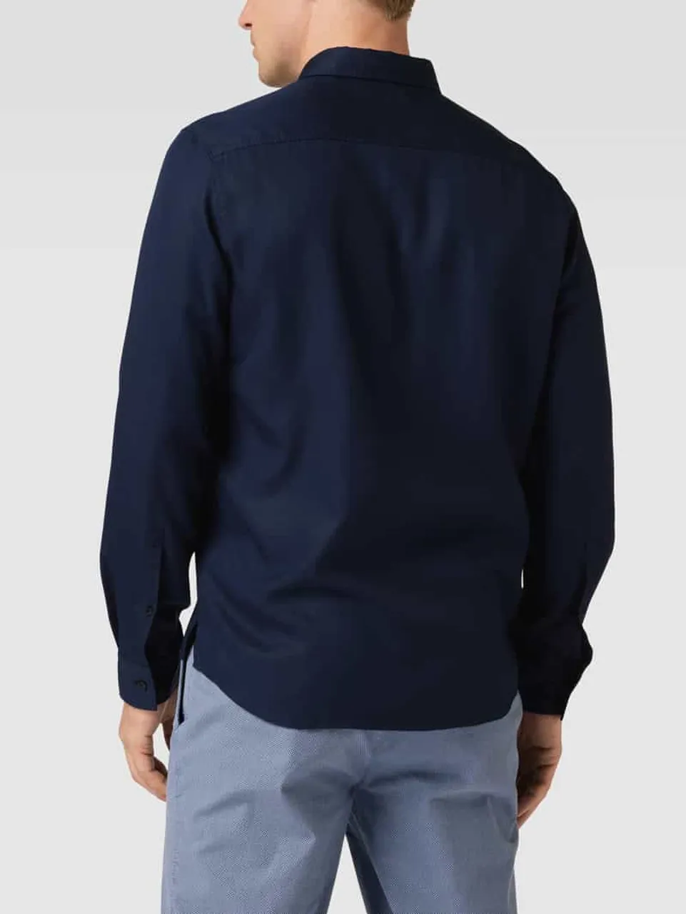 HUGO Straight Fit Freizeithemd Modell 'Ermann' in Blau