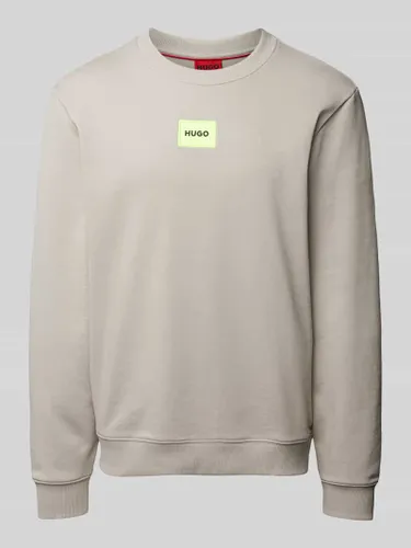HUGO Sweatshirt mit Label-Patch in Hellgrau