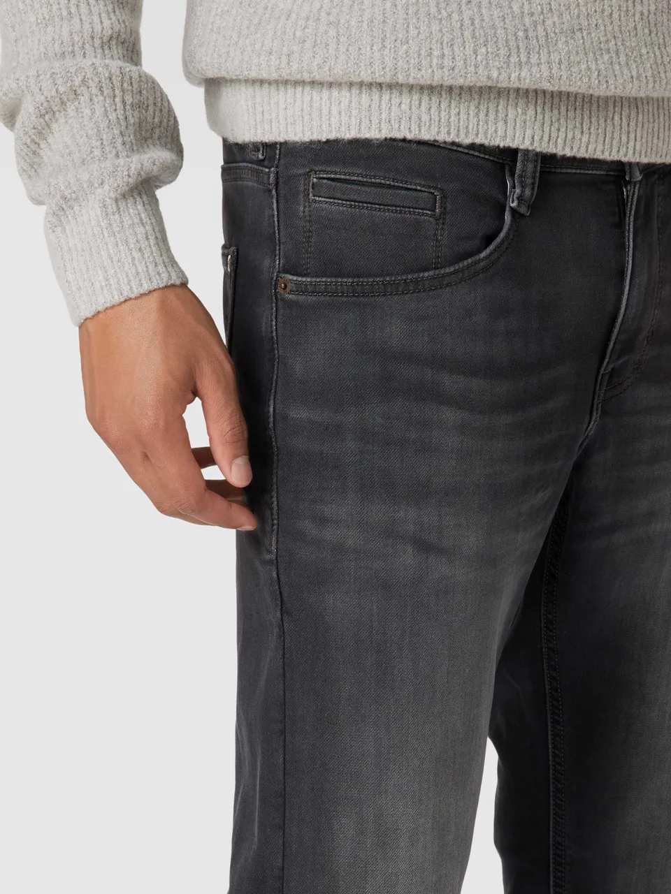 Jeans in unifarbenem Design Modell 'OREGON'