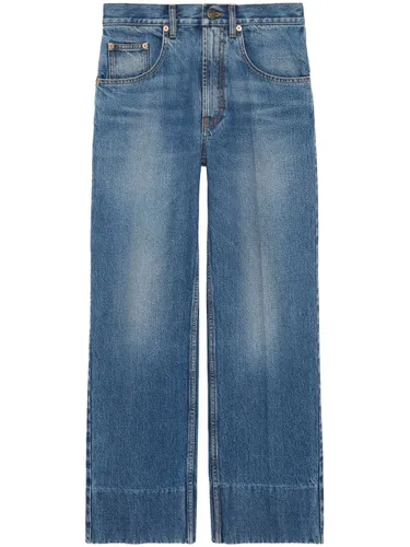 Jeans mit ausgeblichenem Effekt