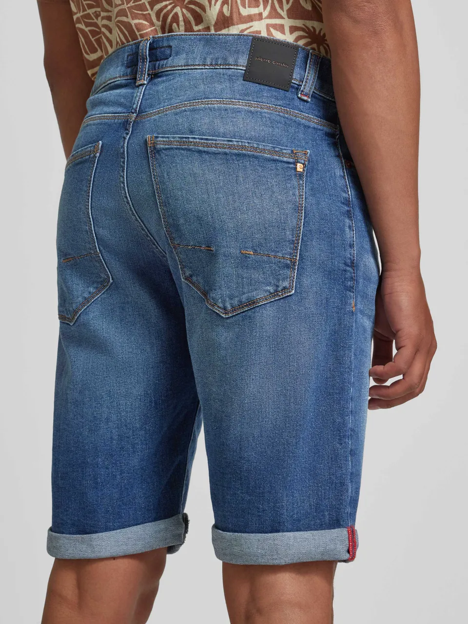 Jeansshorts mit Eingrifftaschen Modell 'Lyon'