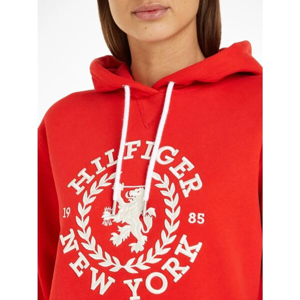 Kapuzensweatshirt TOMMY HILFIGER "REG CREST HOODIE" Gr. S (36), rot (fierce_red) Damen Sweatshirts mit gesticktem Logoschriftzug