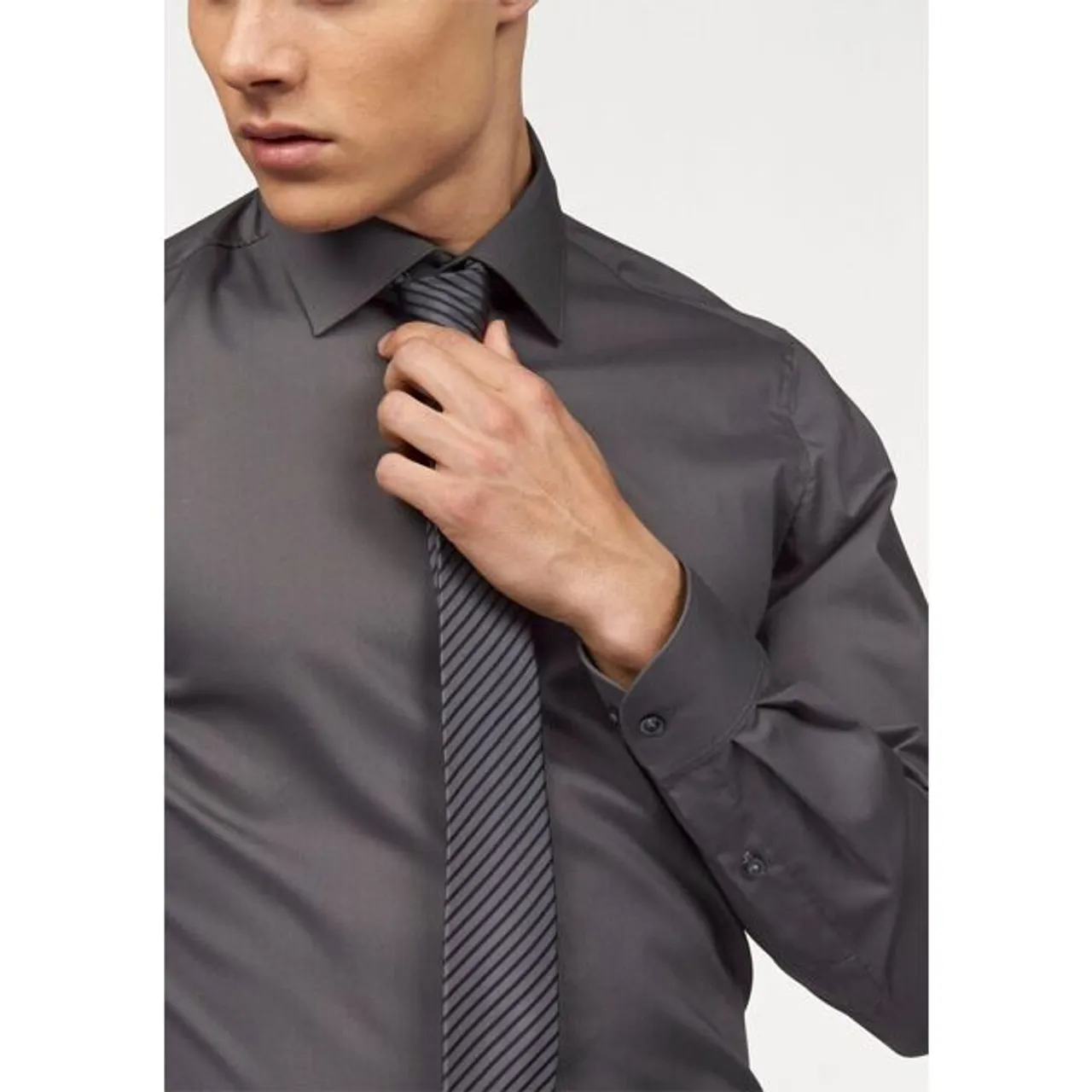 Langarmhemd BRUNO BANANI "Slim-fit" Gr. 41/42 (L), N-Gr, grau (anthrazit) Herren Hemden Langarm Formbeständig durch Elastananteil