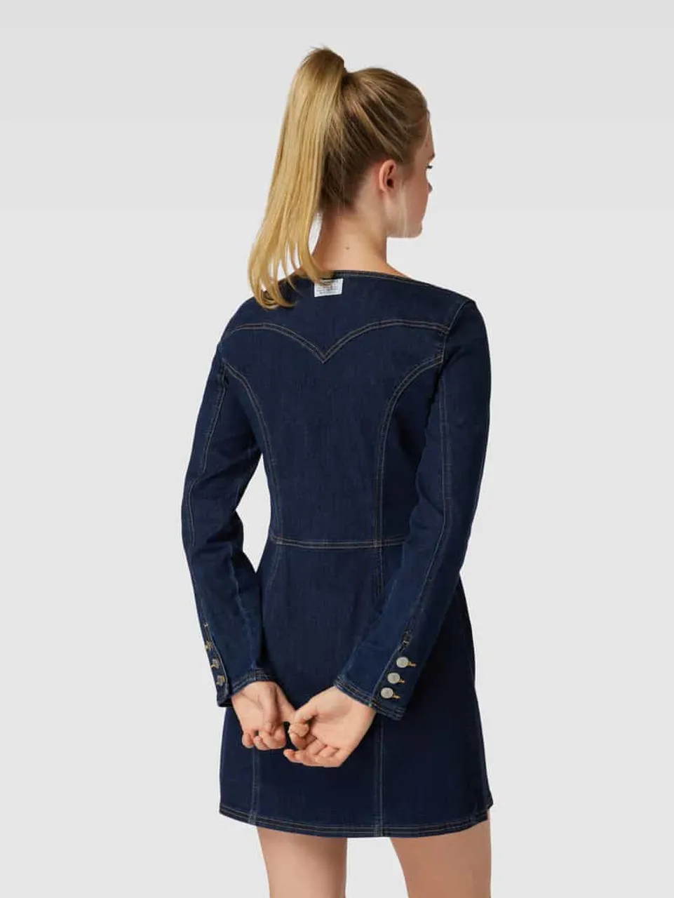 Levi's® Jeanskleid mit Knopfleiste Modell 'VEDA' in Jeansblau