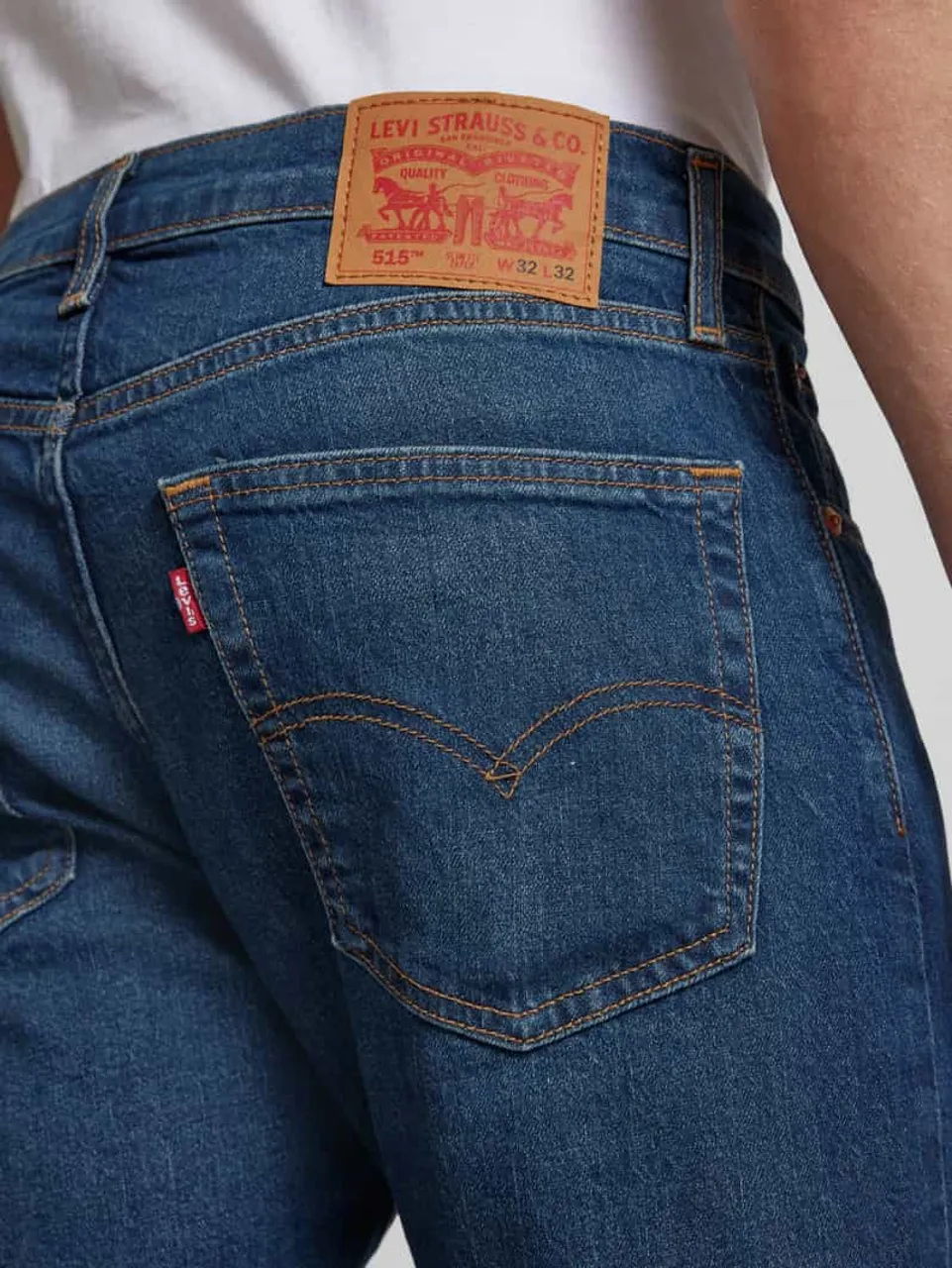 Levi's® Slim Tapered Fit Jeans im 5-Pocket-Design Modell '515' in Dunkelblau